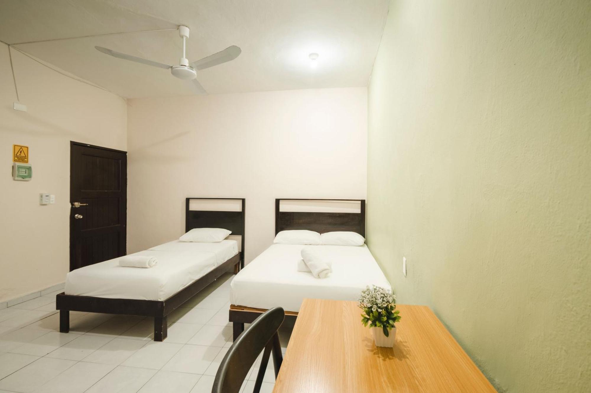 Hotel Quiam Playa del Carmen Esterno foto